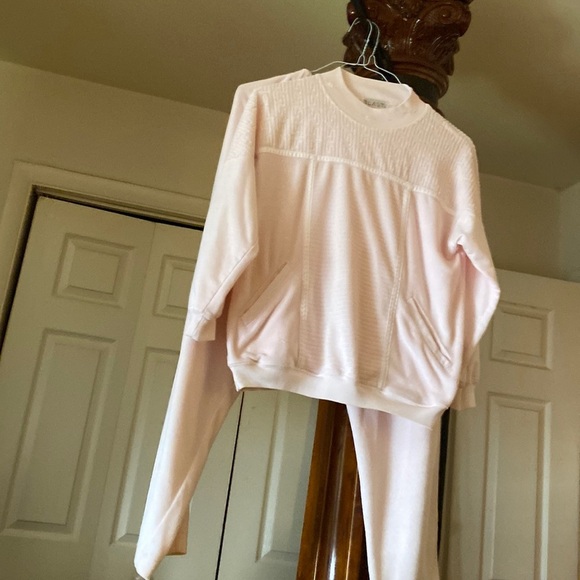 2pcs pink jogging suit valore v 2pockets in front - Picture 1 of 8